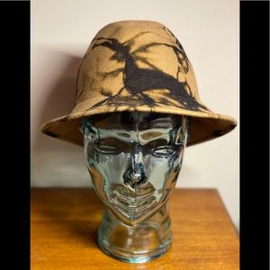 Lorenzo 100% wool hat